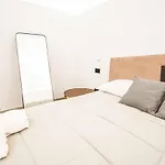 Malia Sea House شقة باري