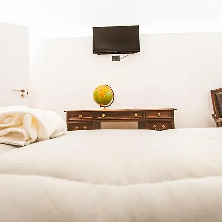 Malia Sea House * باري